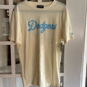 NYT Los Angeles Dodgers Mens New Era Beige Color   Logo T-Shirt Size Large